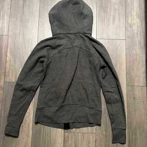 Lululemon Hooded Sweatshirt - Picture 4 of 6